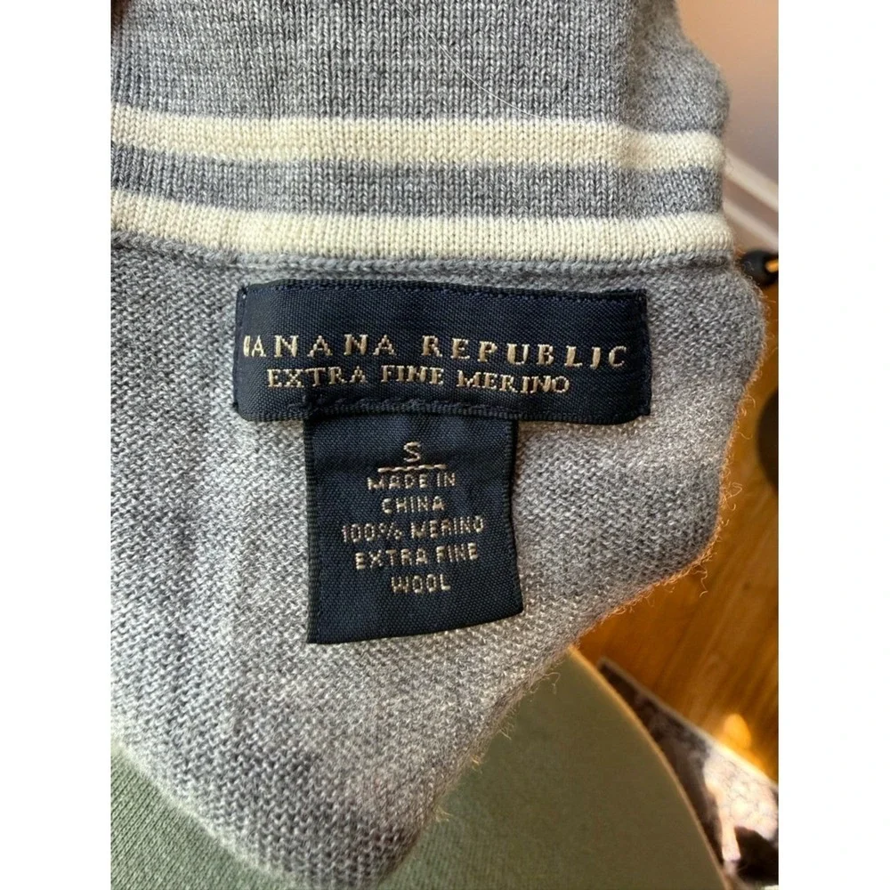 Banana Republic 100% Merino Wool Polo Shirt Gray Short Sleeve Size S Slim